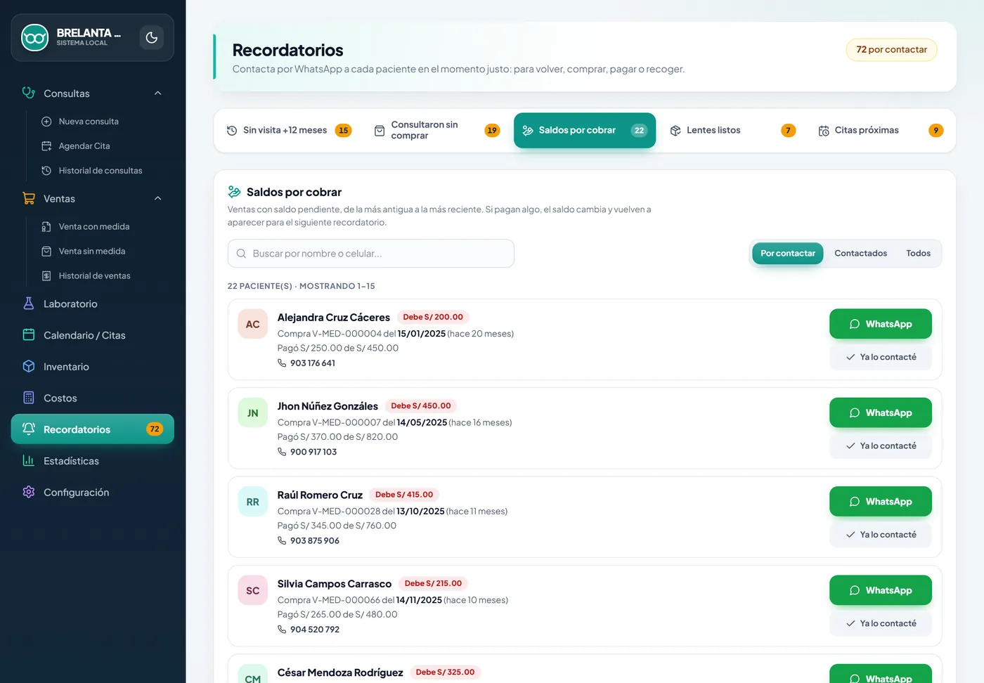 Pantalla real de Recordatorios con la lista de saldos por cobrar y botón de WhatsApp para cada paciente