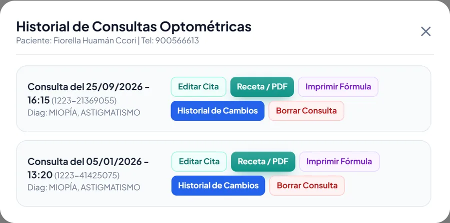Ventana real del historial de consultas de un paciente, con receta, impresión de fórmula e historial de cambios